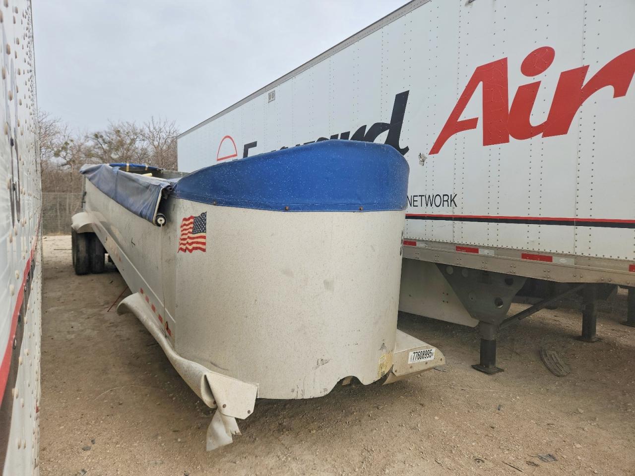 Salvage Vantage Semi Trail Image