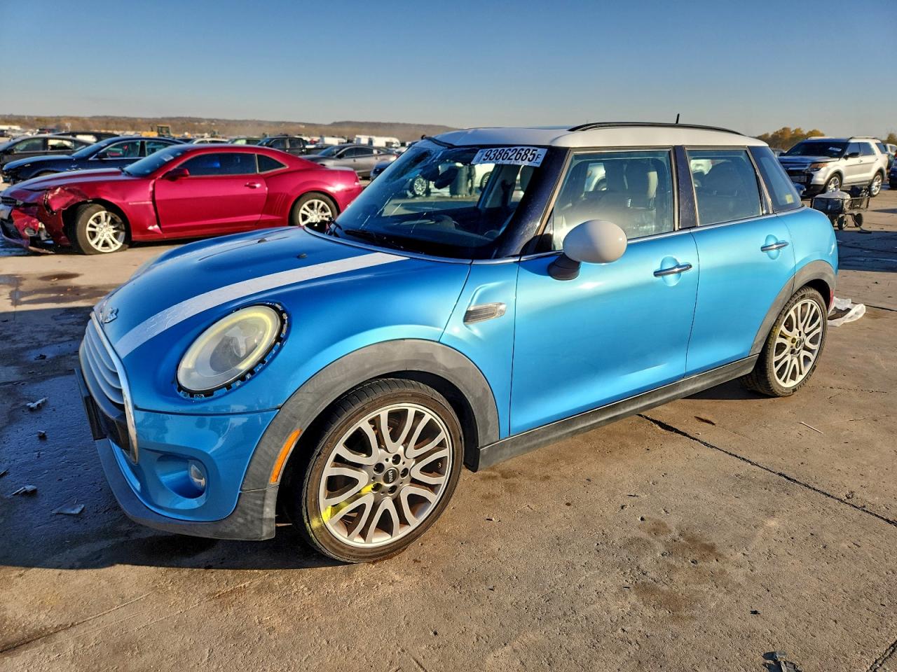 Salvage MINI Cooper Image