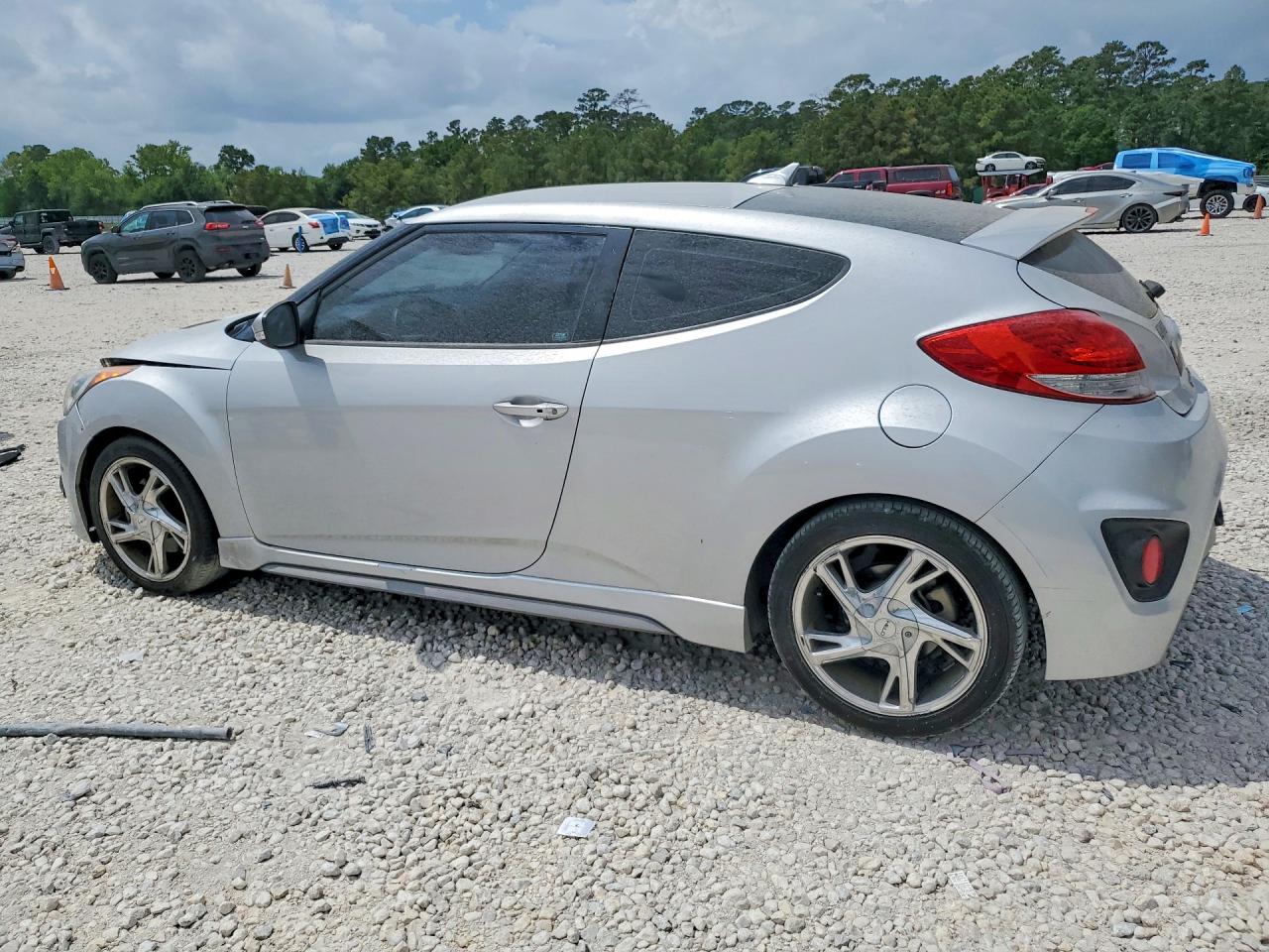Hyundai VELOSTER Turbo