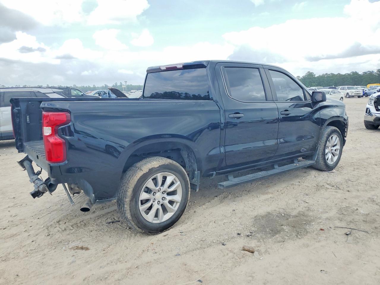 Chevrolet Silverado Ltd C1500 Custom
