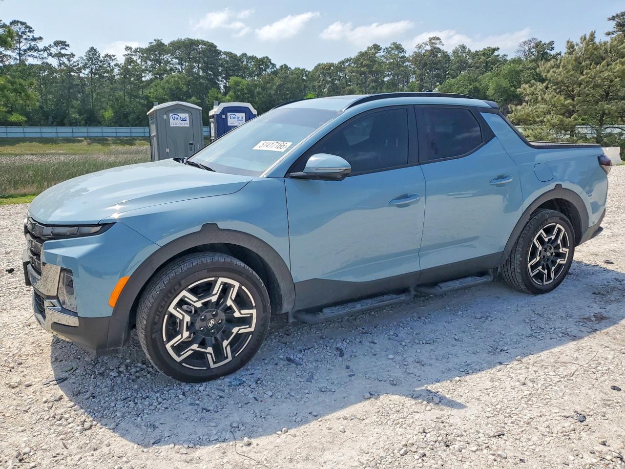 Salvage Hyundai SANTA CRUZ Image