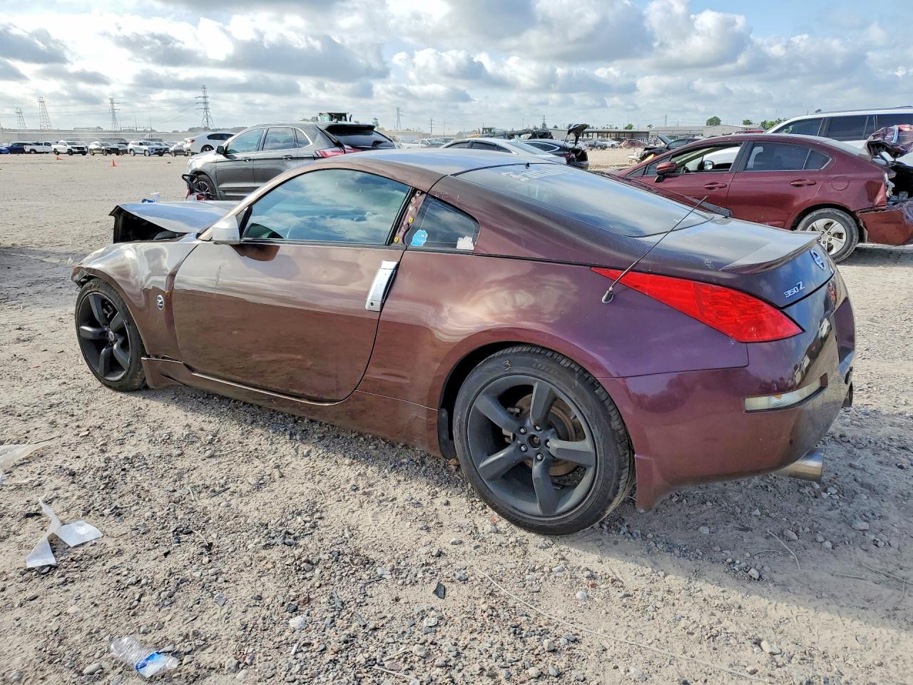 Nissan 350Z Coupe