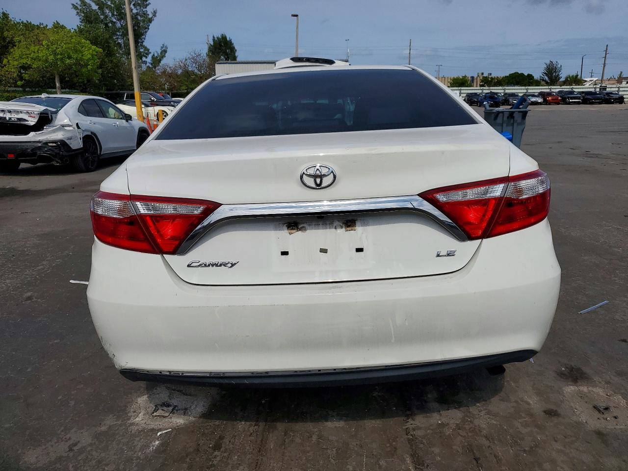 Toyota Camry Le