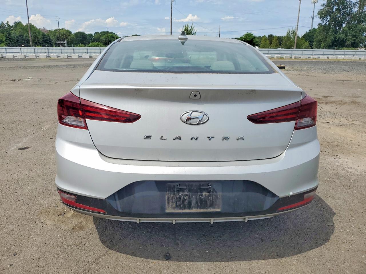 Hyundai ELANTRA Sel