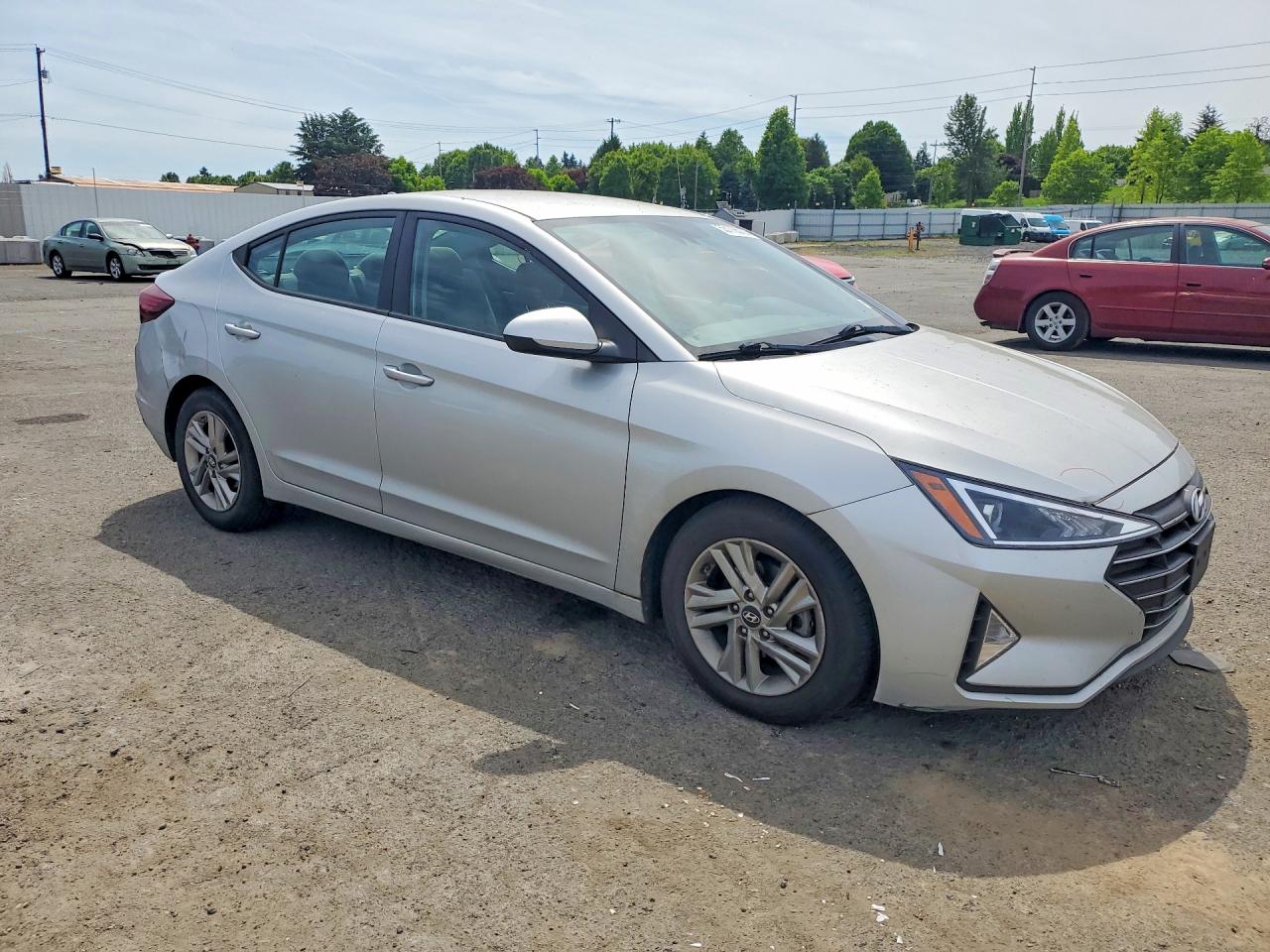 Hyundai ELANTRA Sel