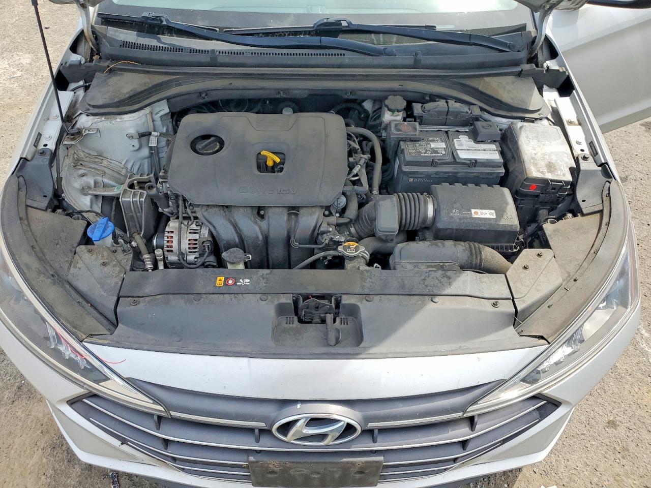 Hyundai ELANTRA Sel