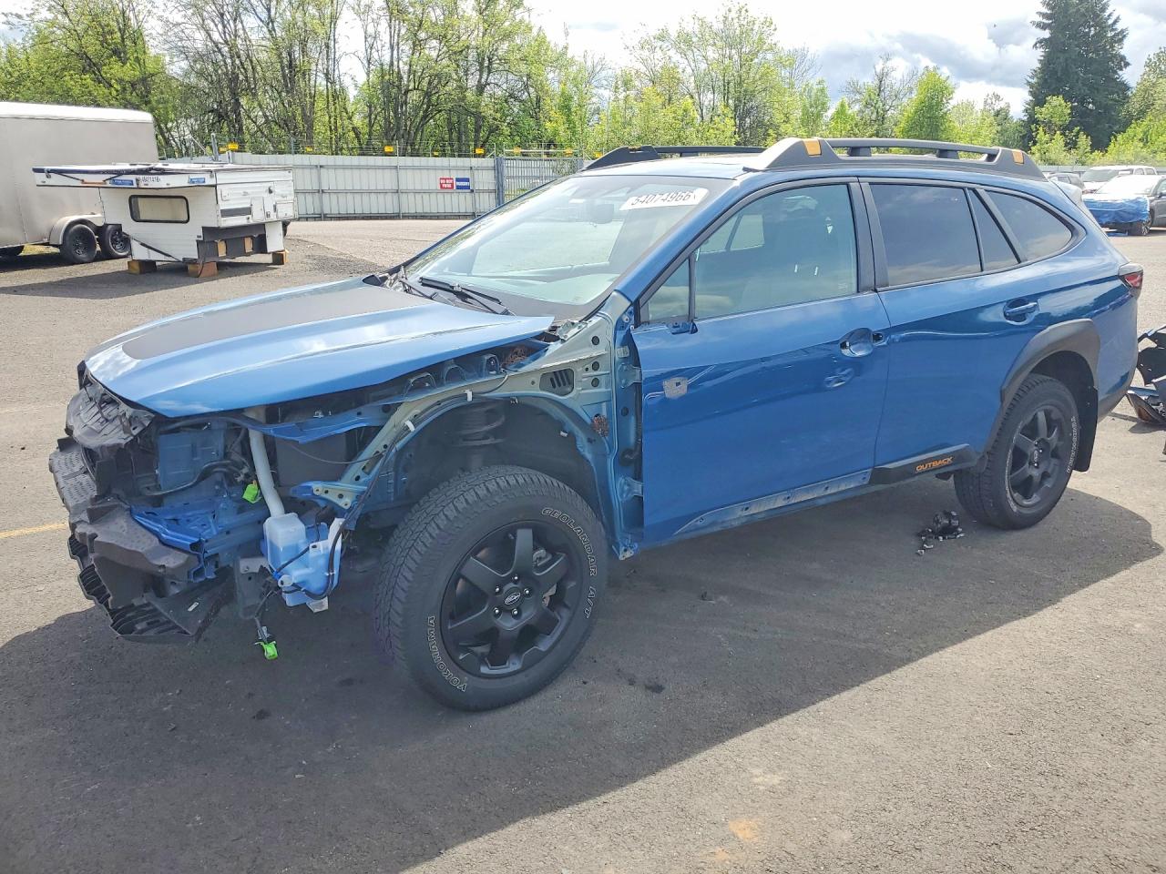 Salvage Subaru Outback Image