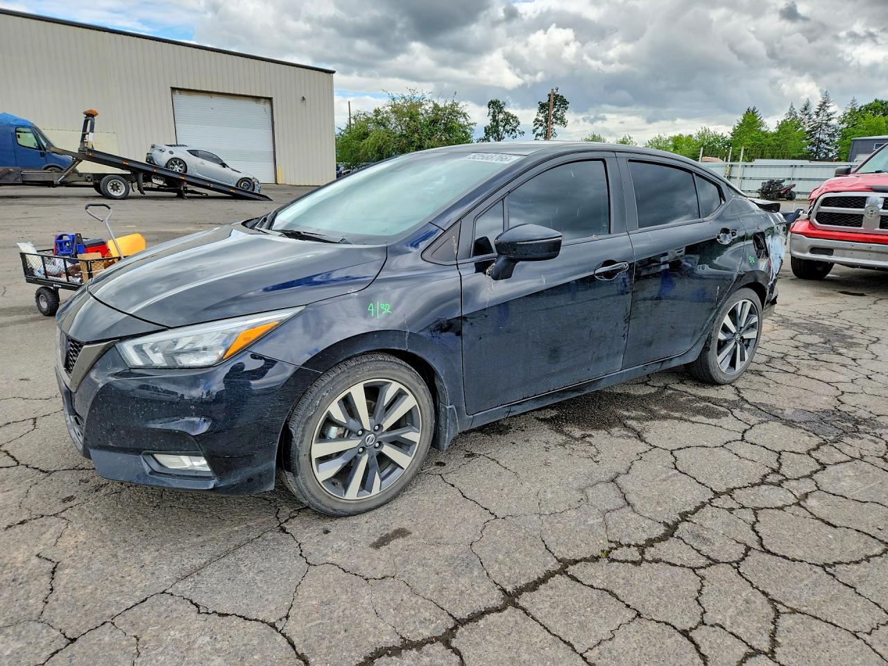 Salvage Nissan Versa Image