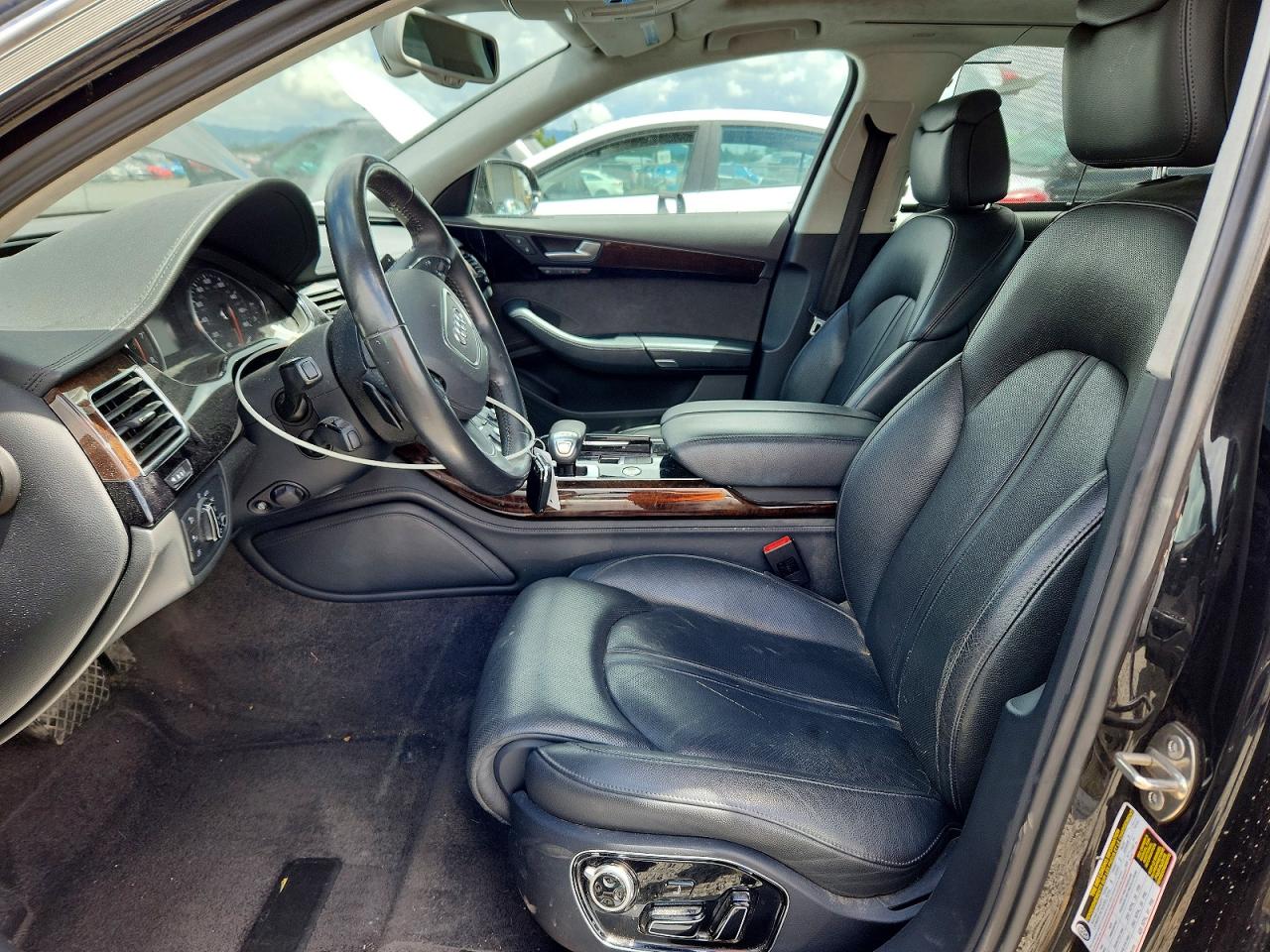 Audi A8 L Quattro