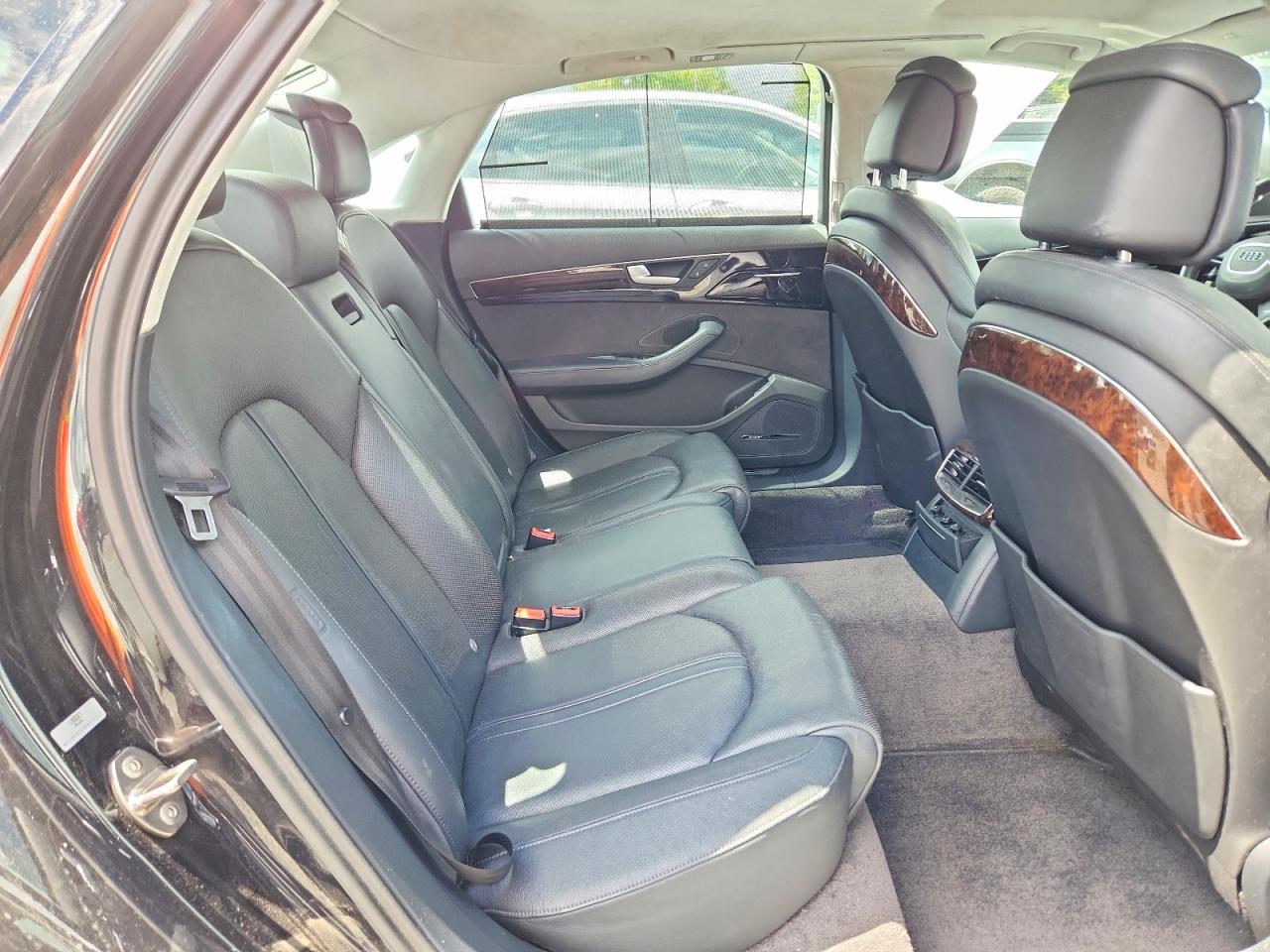 Audi A8 L Quattro