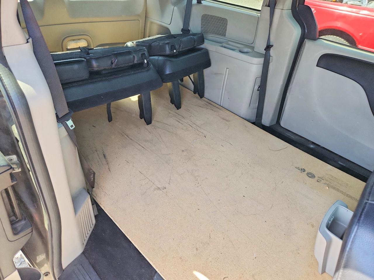 Dodge Caravan Sxt