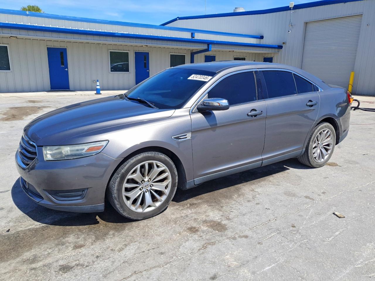 Salvage Ford Taurus Image