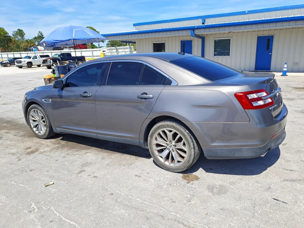 Ford Taurus Limited