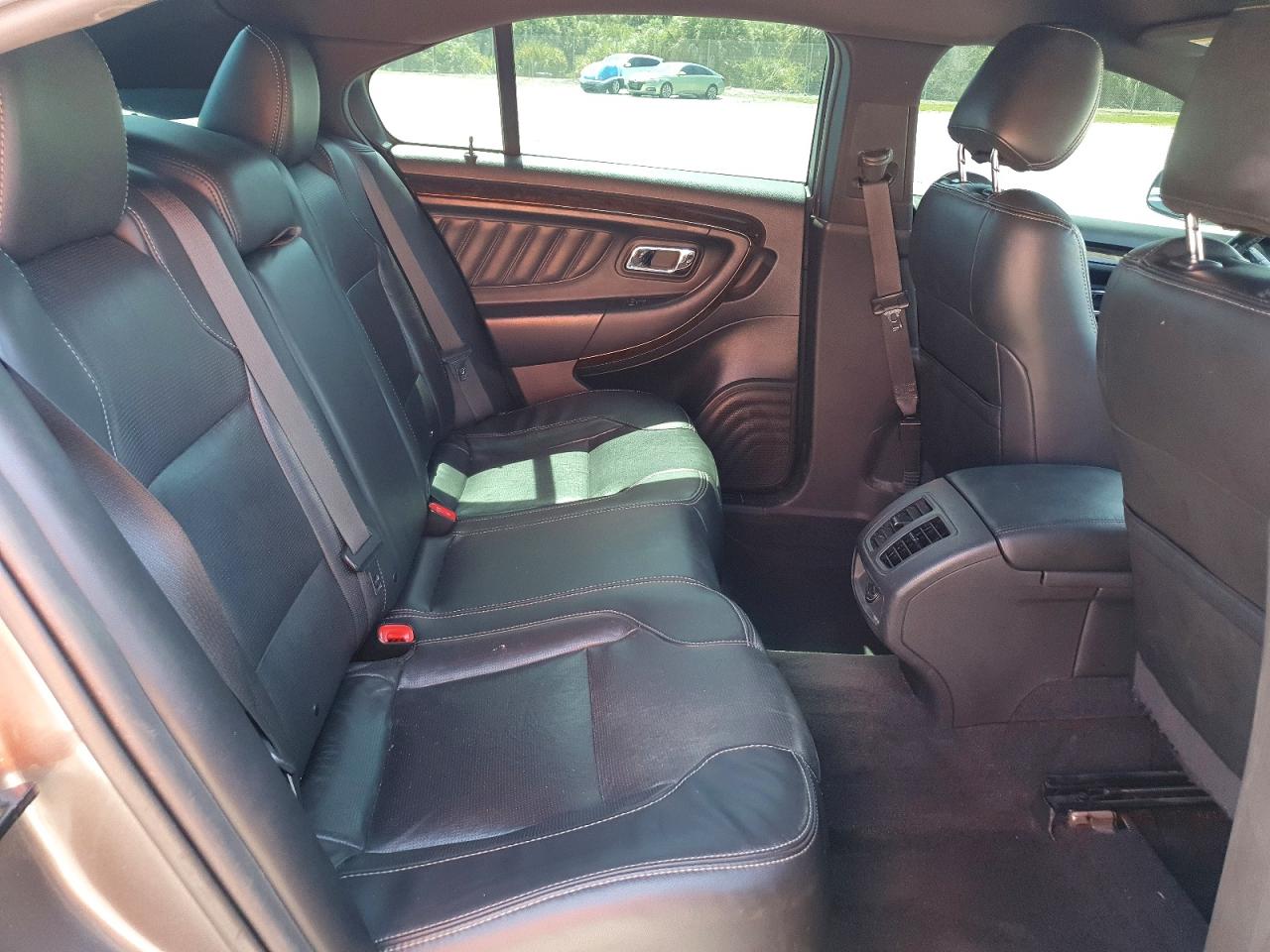 Ford Taurus Limited