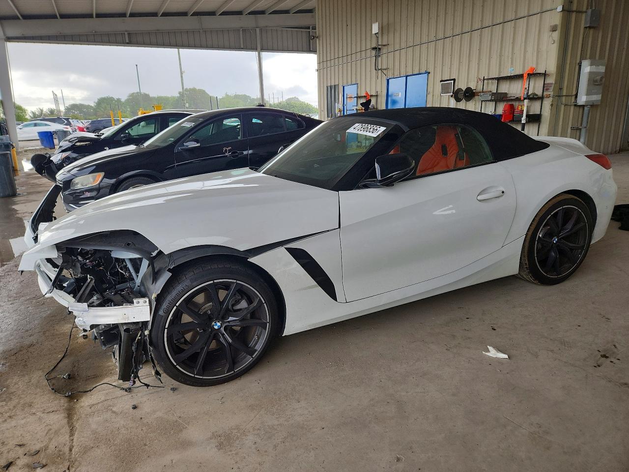 Salvage BMW Z Series Image