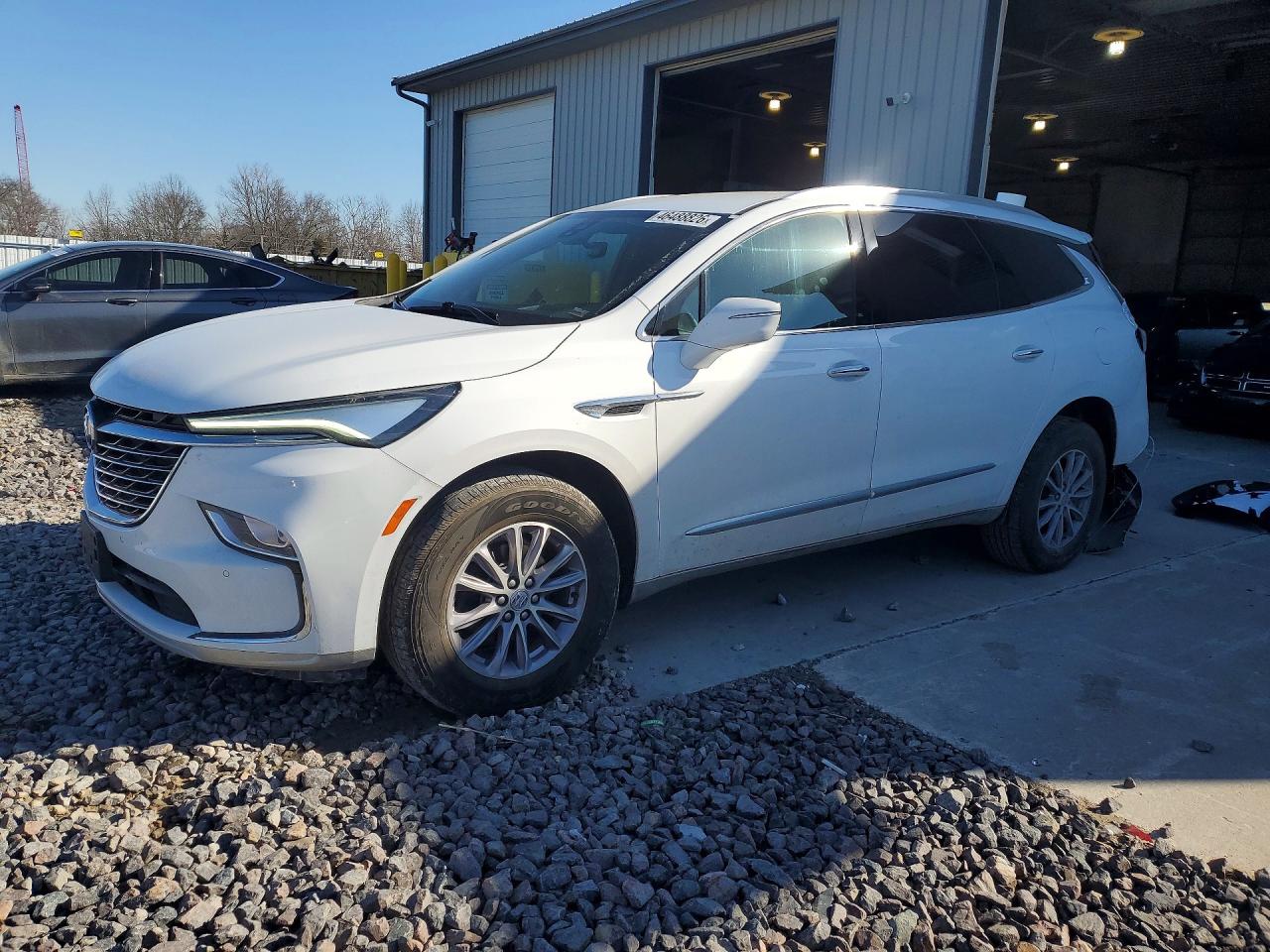 Salvage Buick Enclave Image