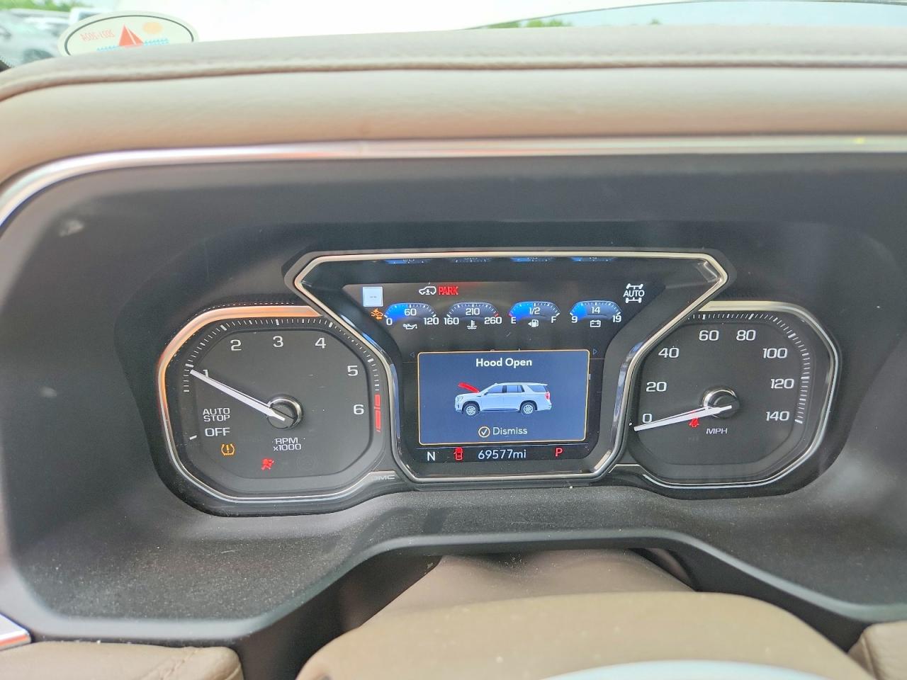 GMC Yukon Denali