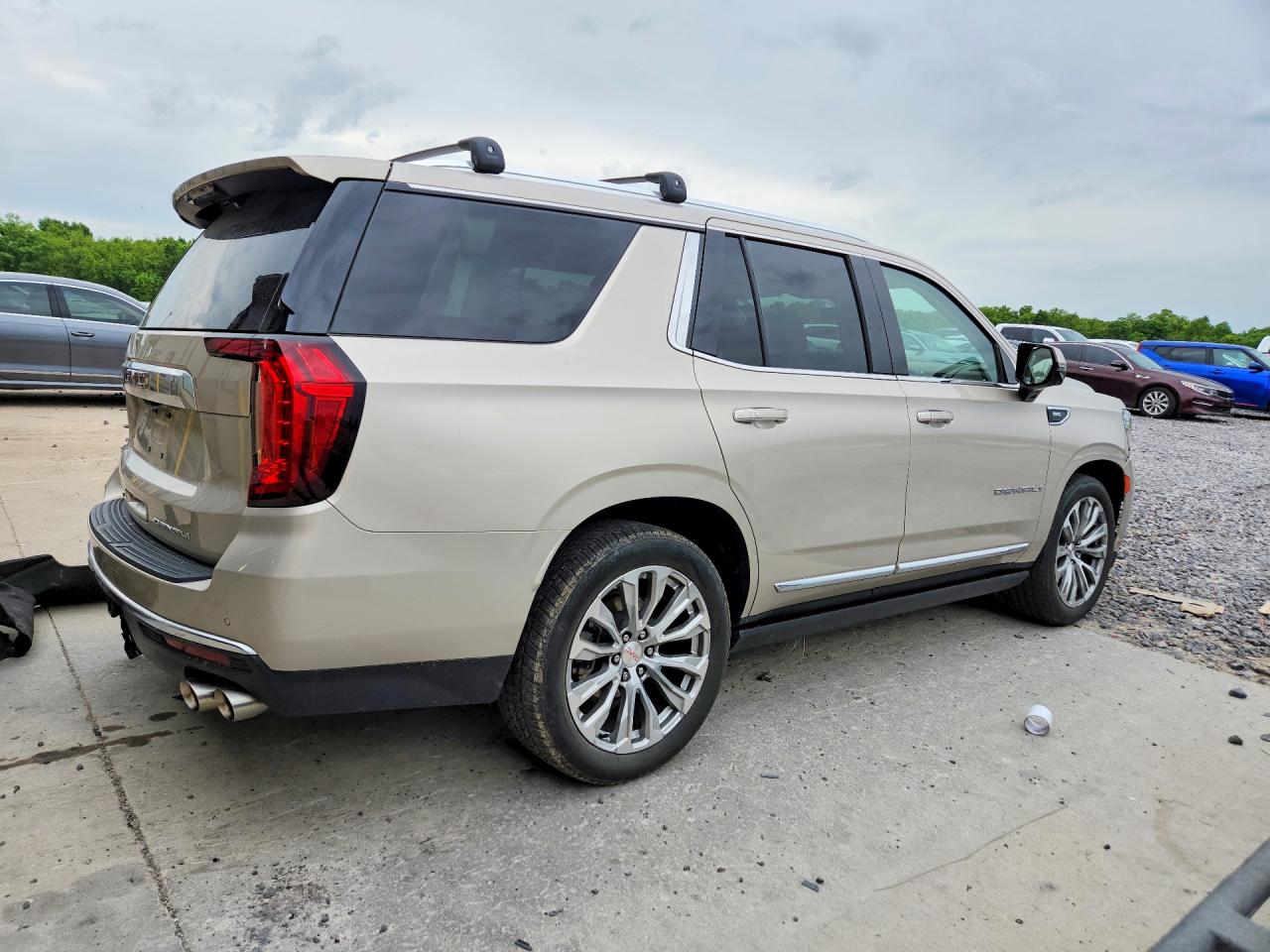 GMC Yukon Denali