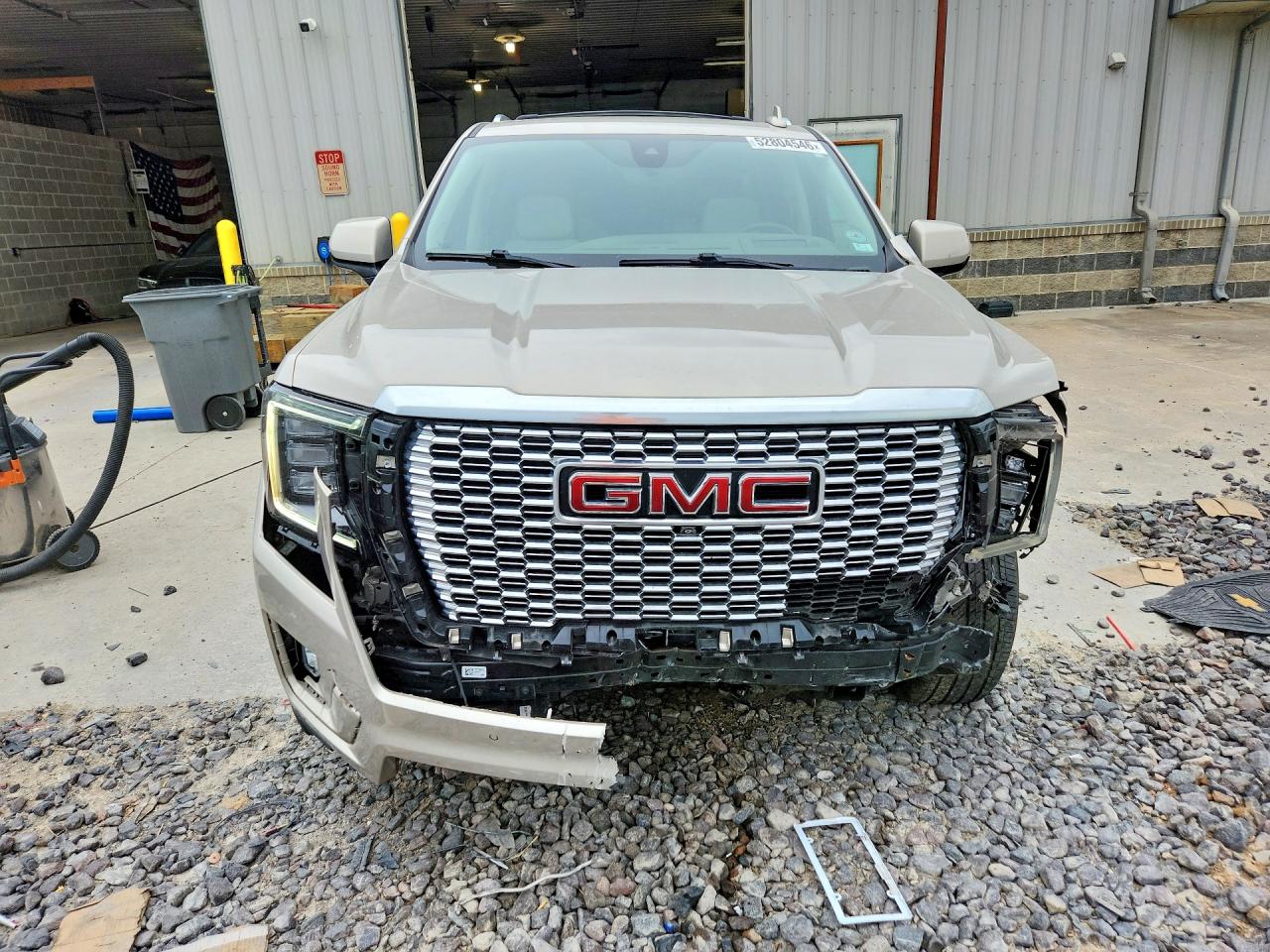 GMC Yukon Denali