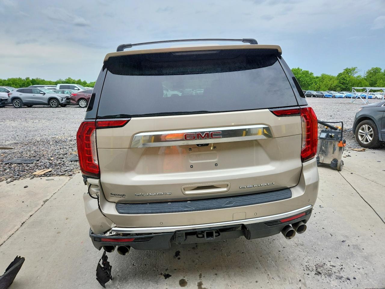 GMC Yukon Denali