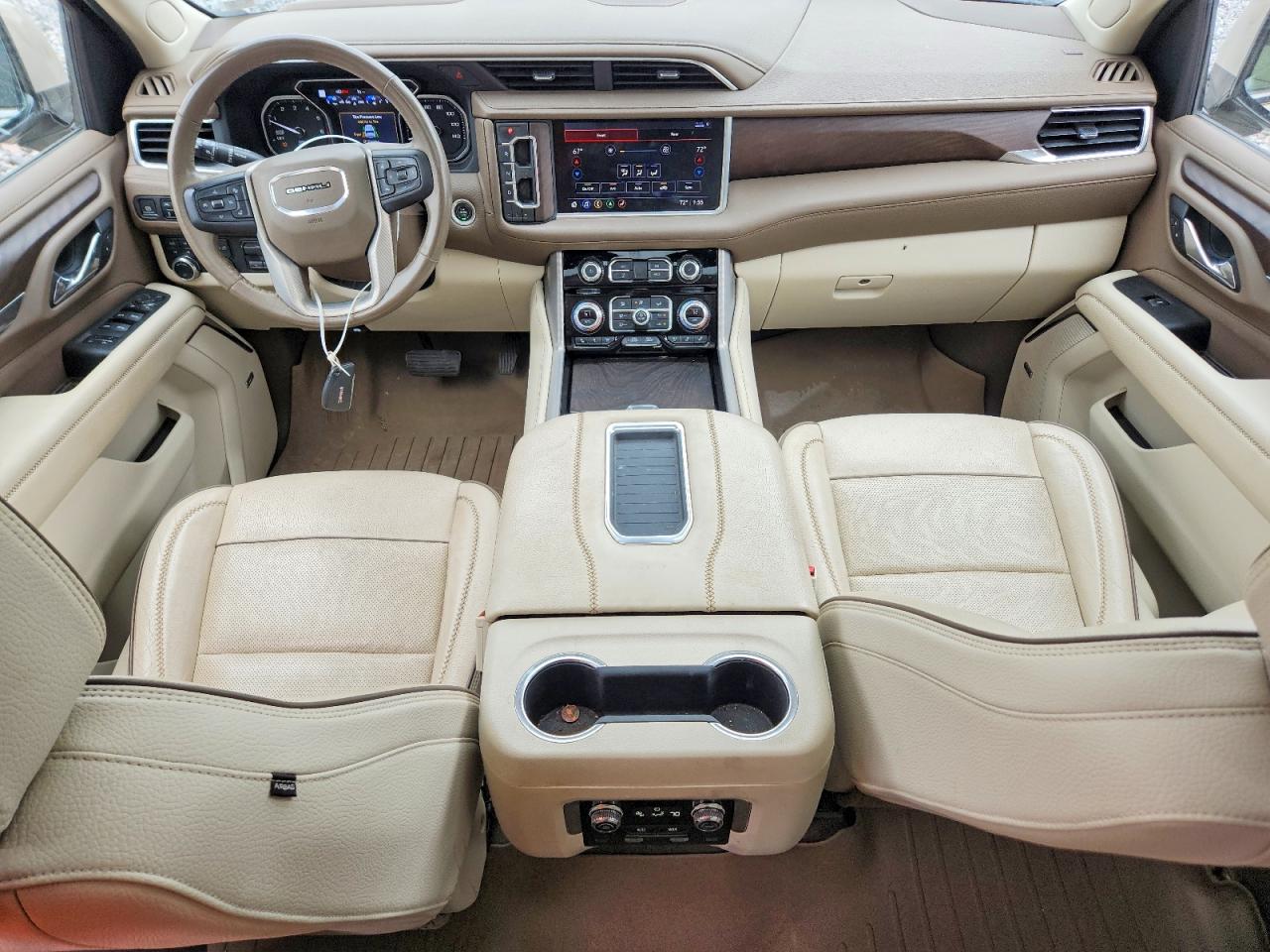 GMC Yukon Denali