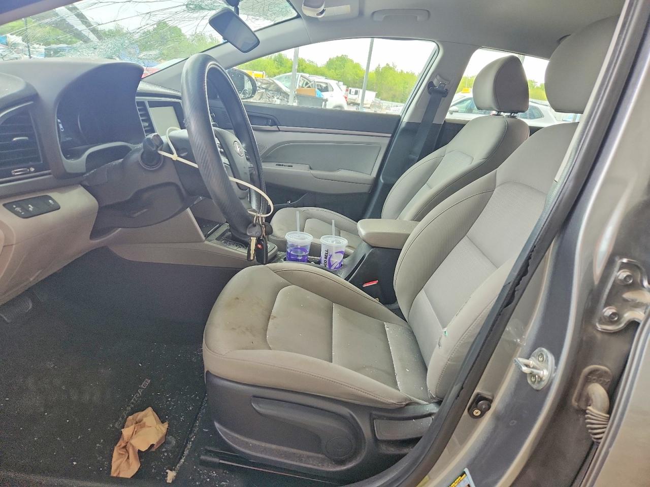 Hyundai ELANTRA Sel