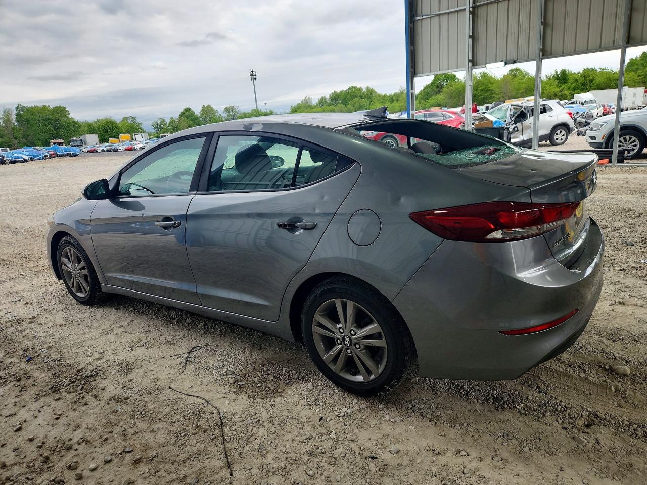 Hyundai ELANTRA Sel