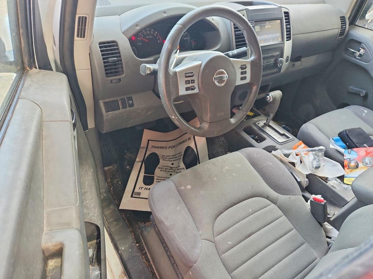 Nissan Frontier S
