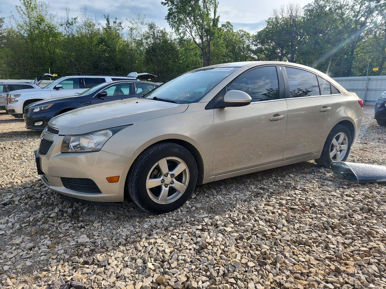 Salvage Chevrolet Cruze Image