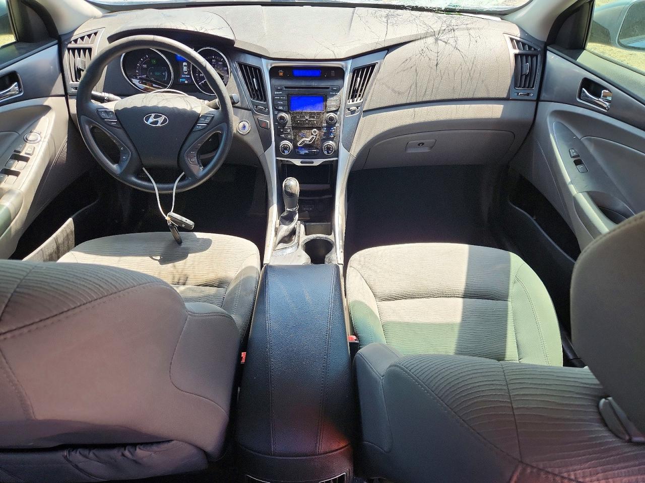 Hyundai SONATA Hybrid