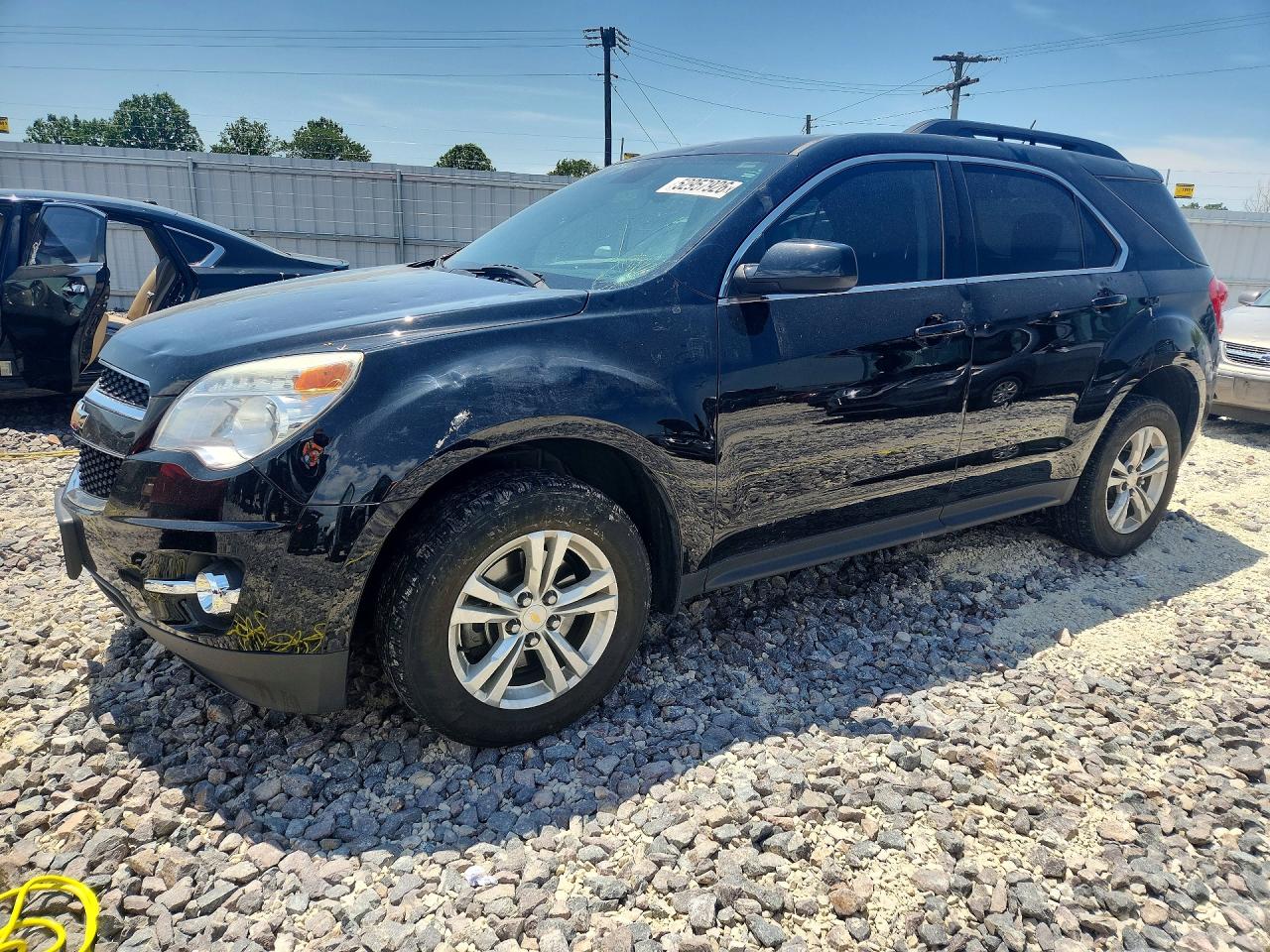 Salvage Chevrolet Equinox Image