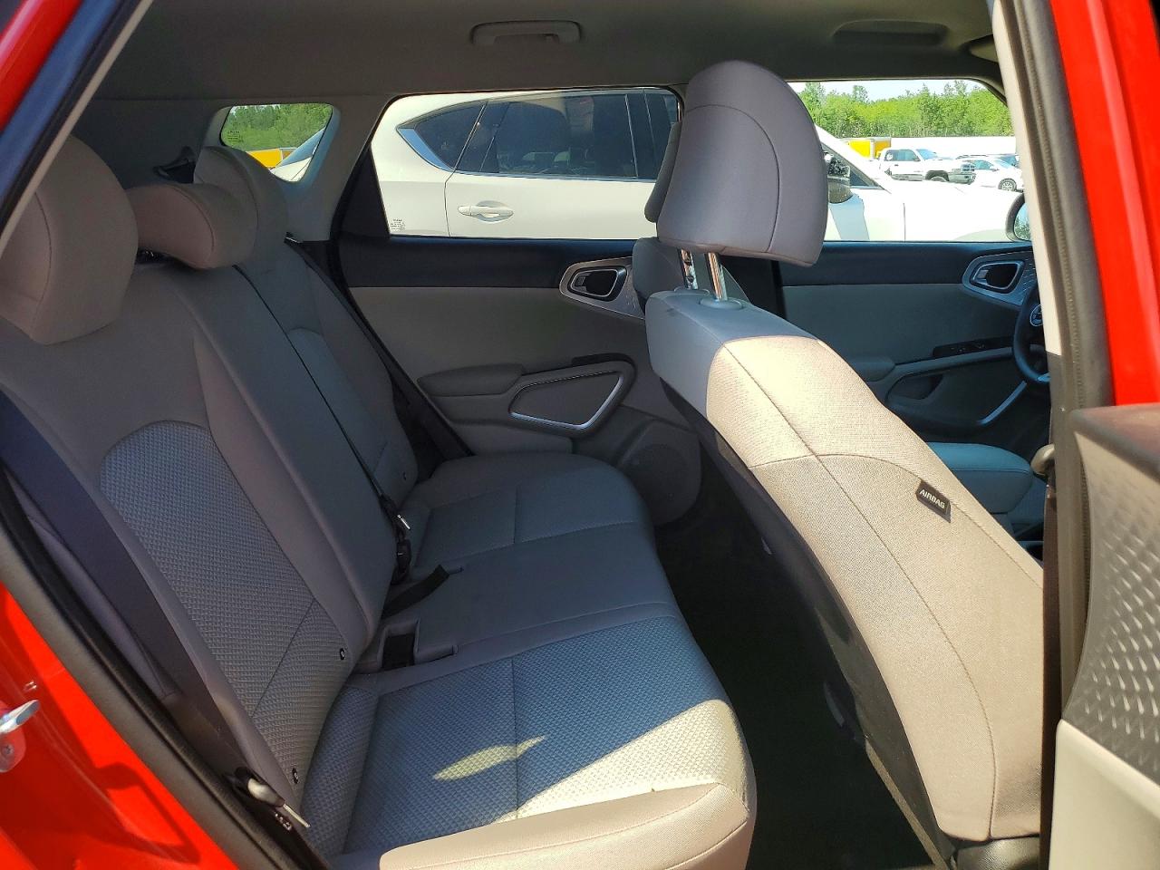 Kia Soul Lx