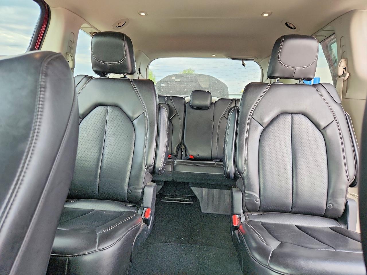 Chrysler Minivan Lxi