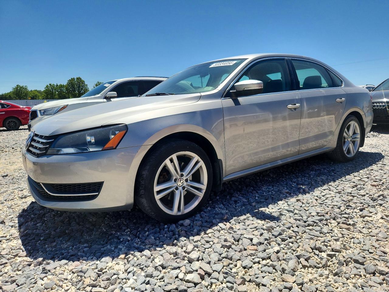 Salvage Volkswagen Passat Image