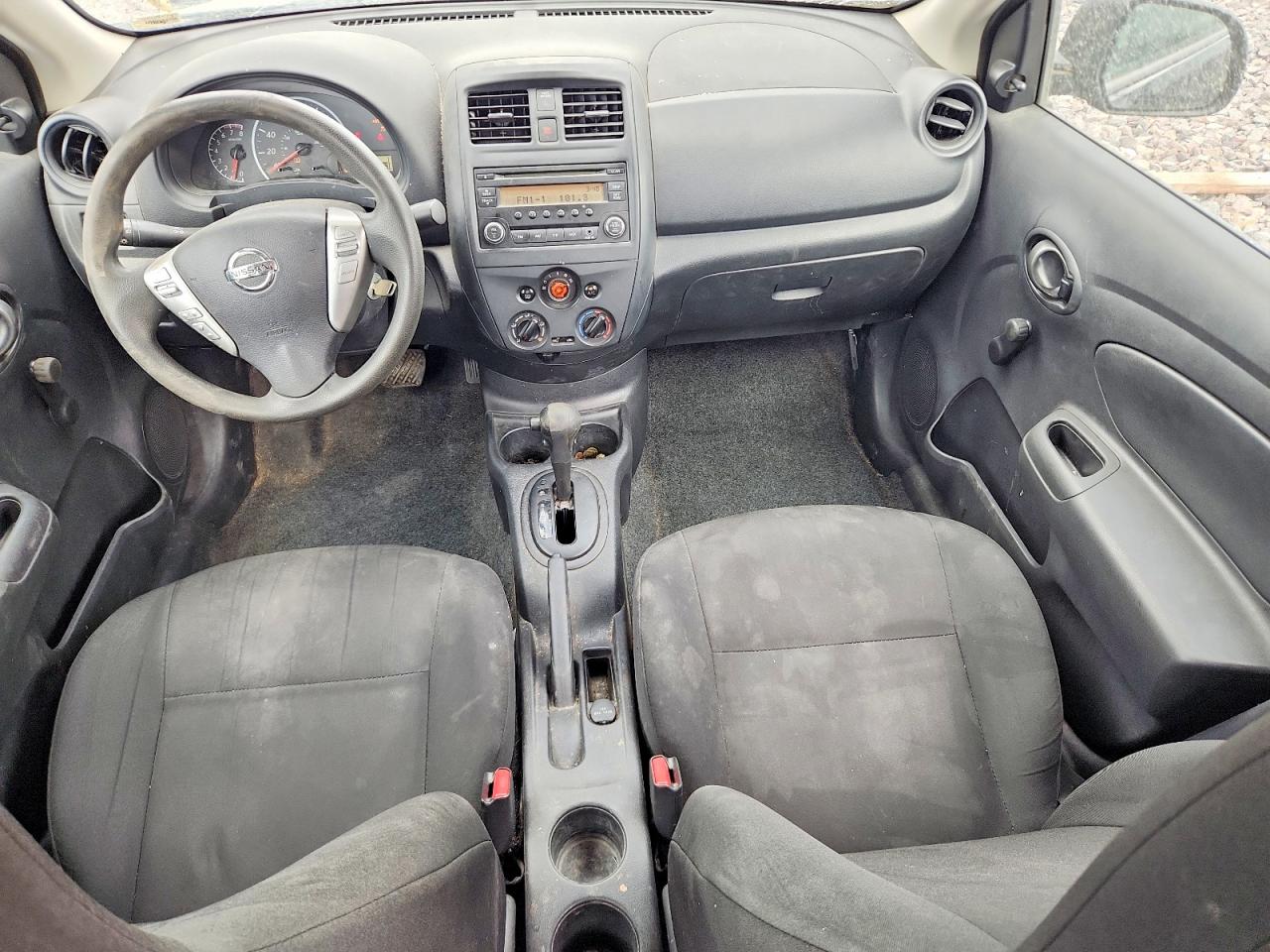 Nissan Versa 1.6 S Plus