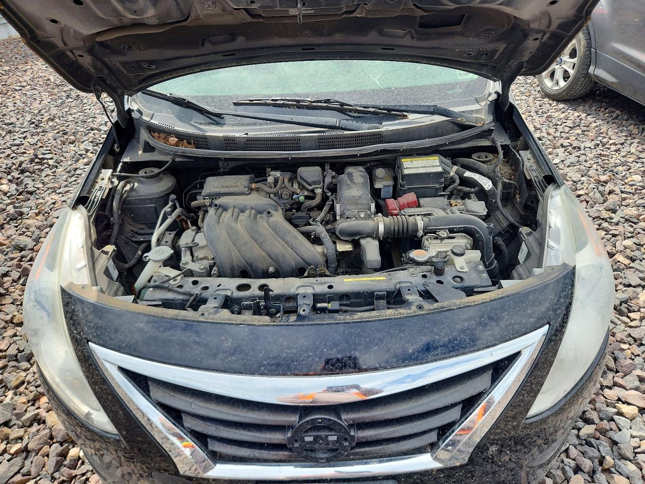 Nissan Versa 1.6 S Plus