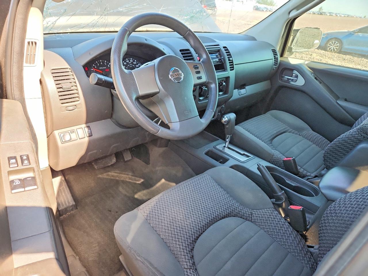 Nissan Frontier Se