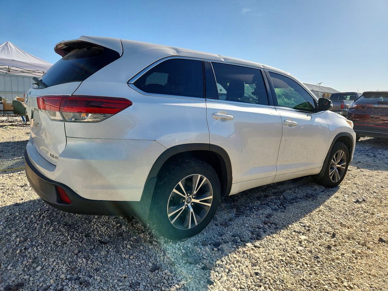 Toyota Highlander Le Plus