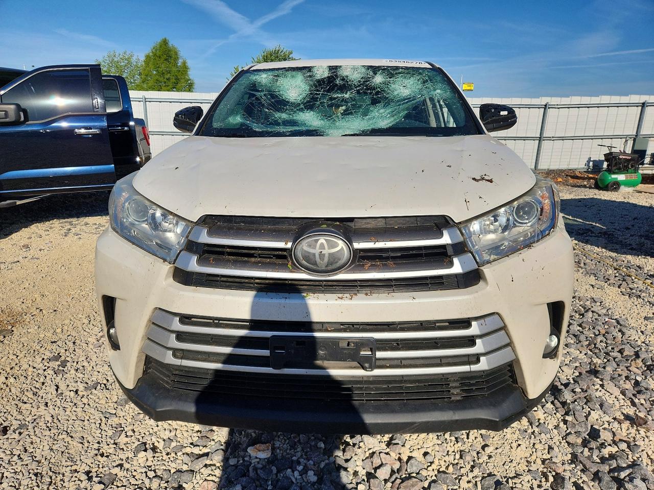 Toyota Highlander Le Plus