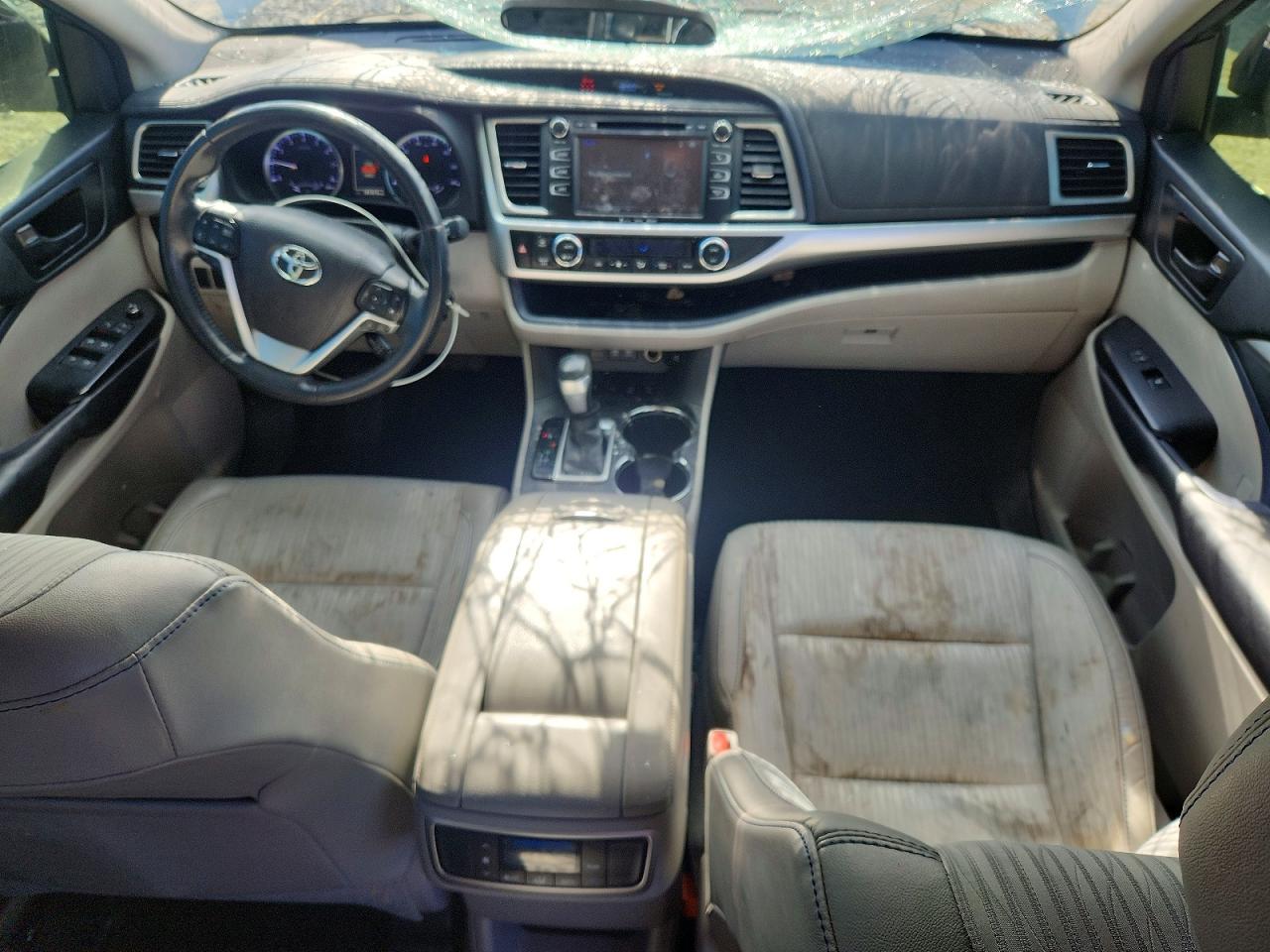 Toyota Highlander Le Plus
