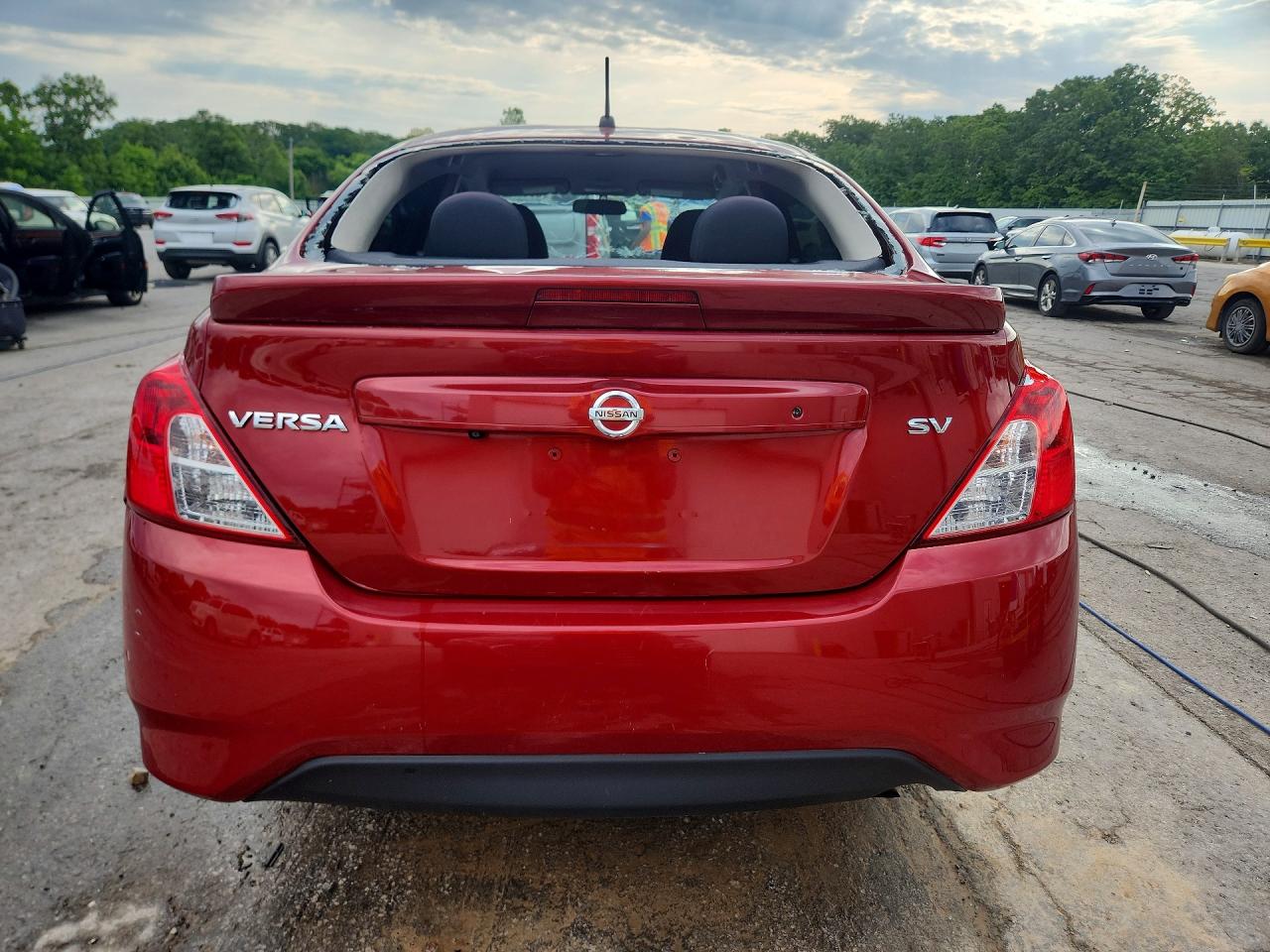 Nissan Versa Sv