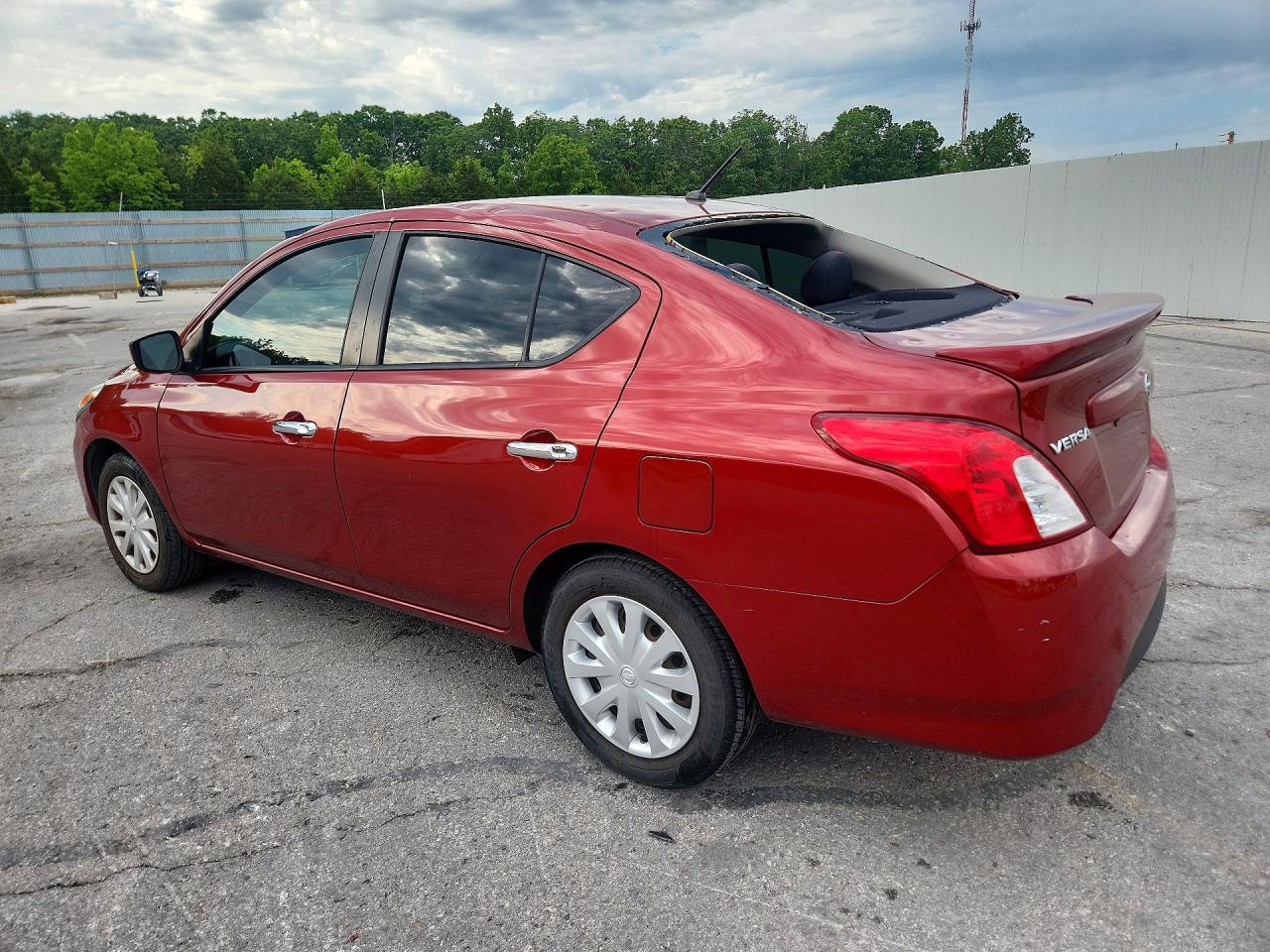 Nissan Versa Sv