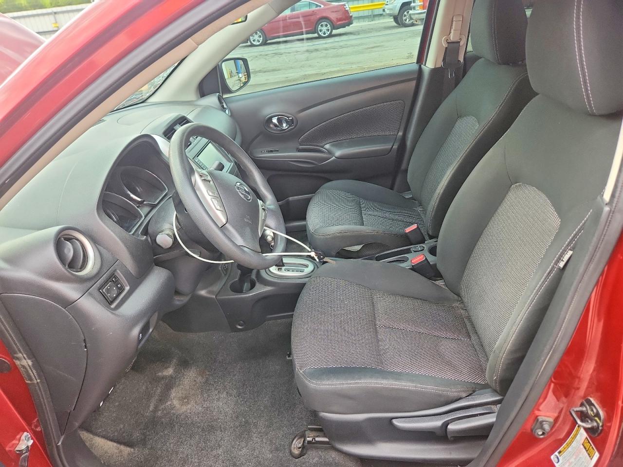 Nissan Versa Sv