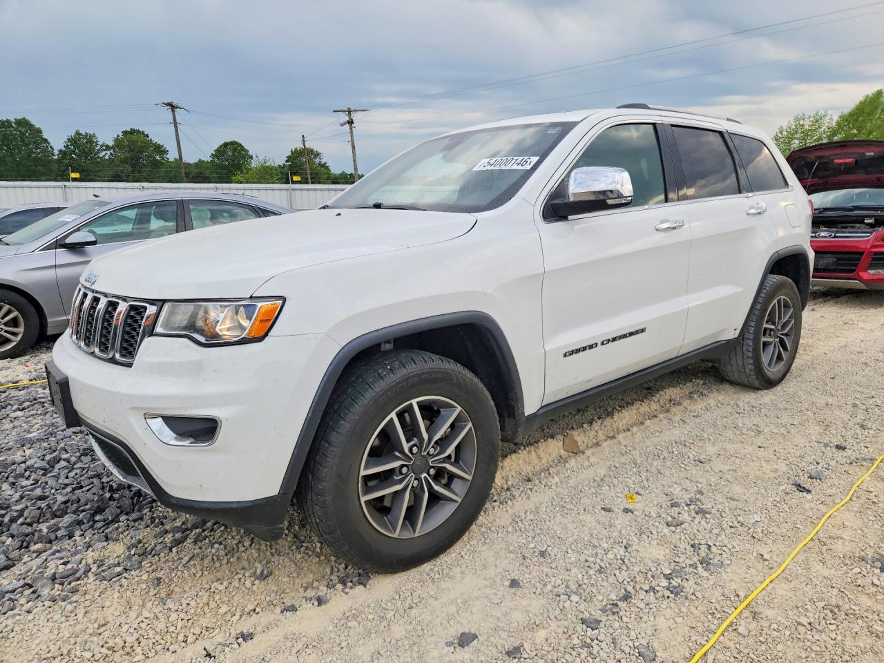 Salvage Jeep Cherokee Image