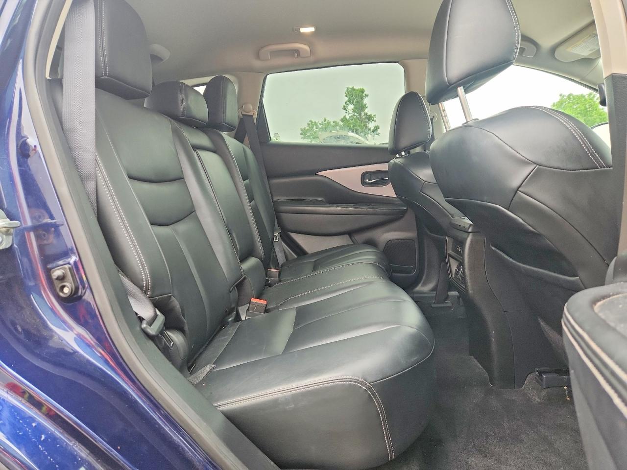 Nissan Murano Sv