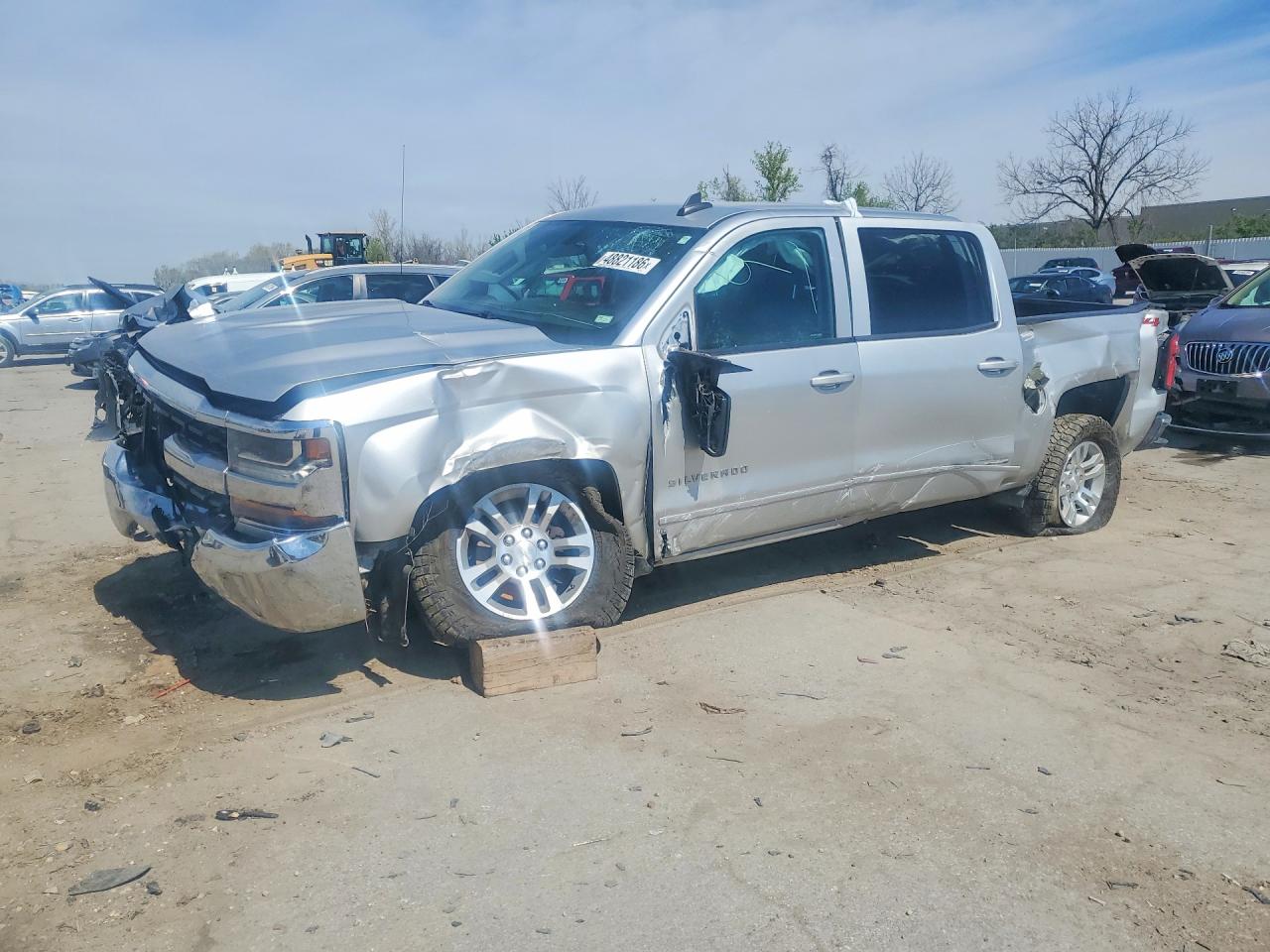 Salvage Chevrolet Silverado Image