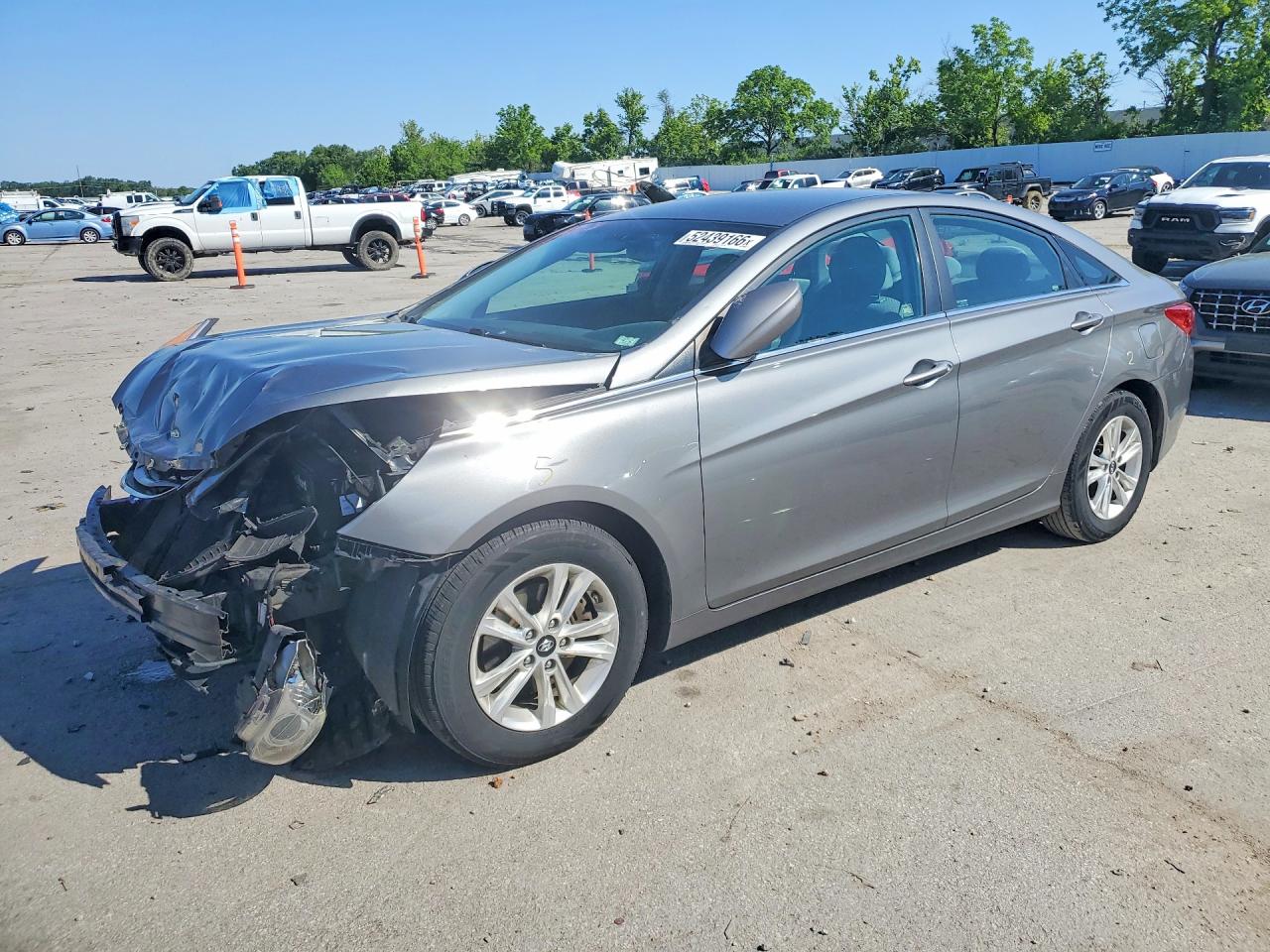 Salvage Hyundai SONATA Image