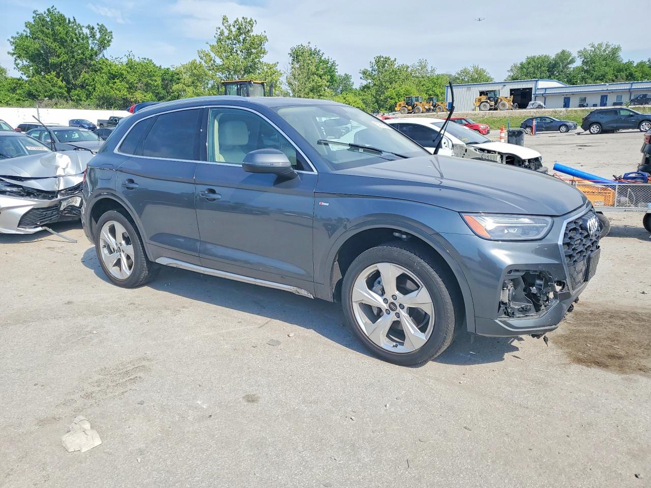 Audi Q5 Premium Plus 45