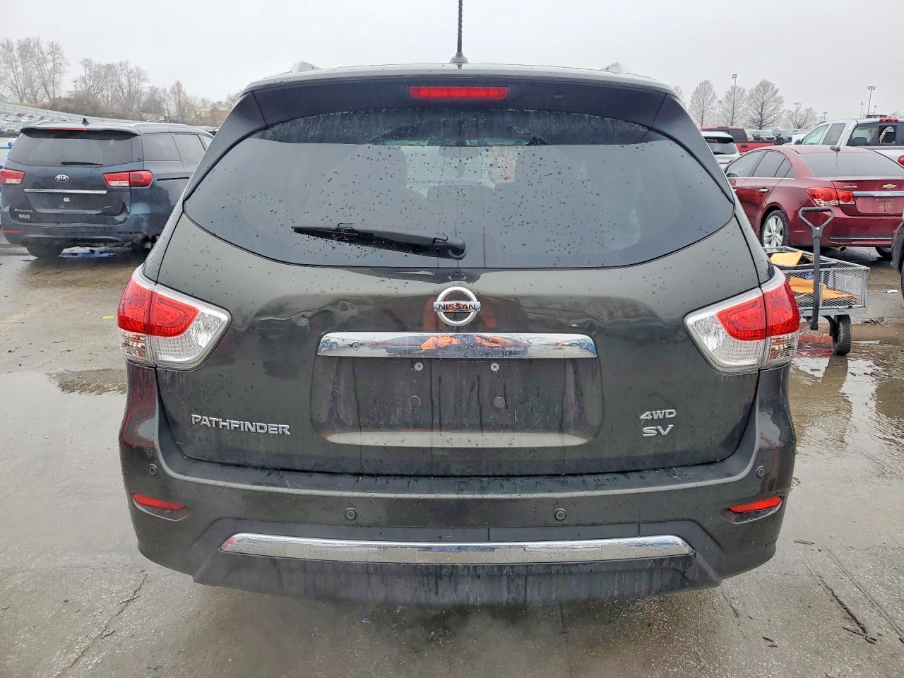 Nissan Pathfinder Sv