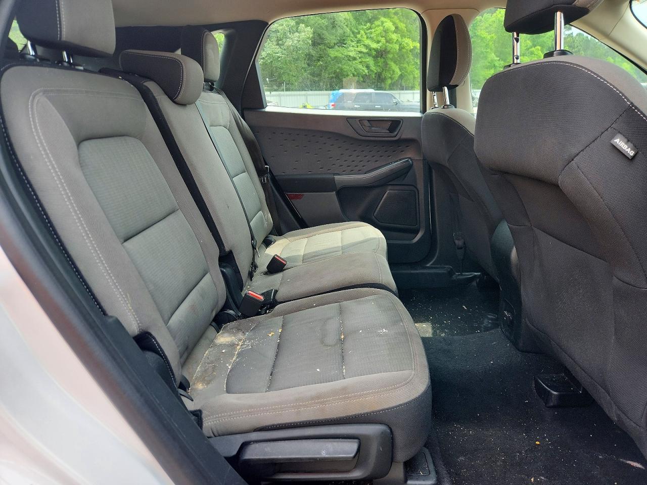 Ford Escape S